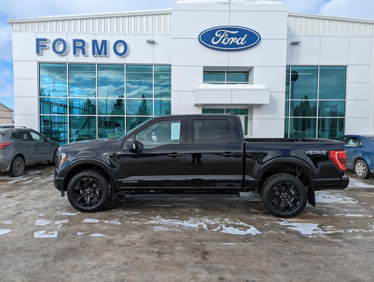 2023 Ford F-150 XLT Photo0