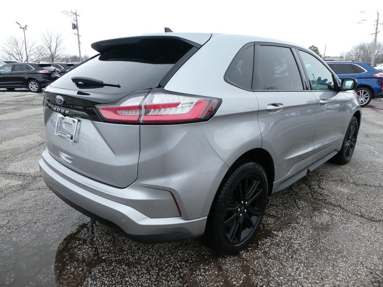 2022 Ford Edge ST Line Photo