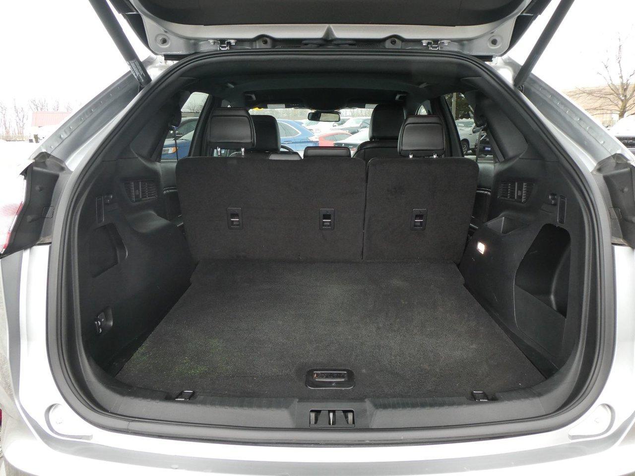 2022 Ford Edge ST Line Photo