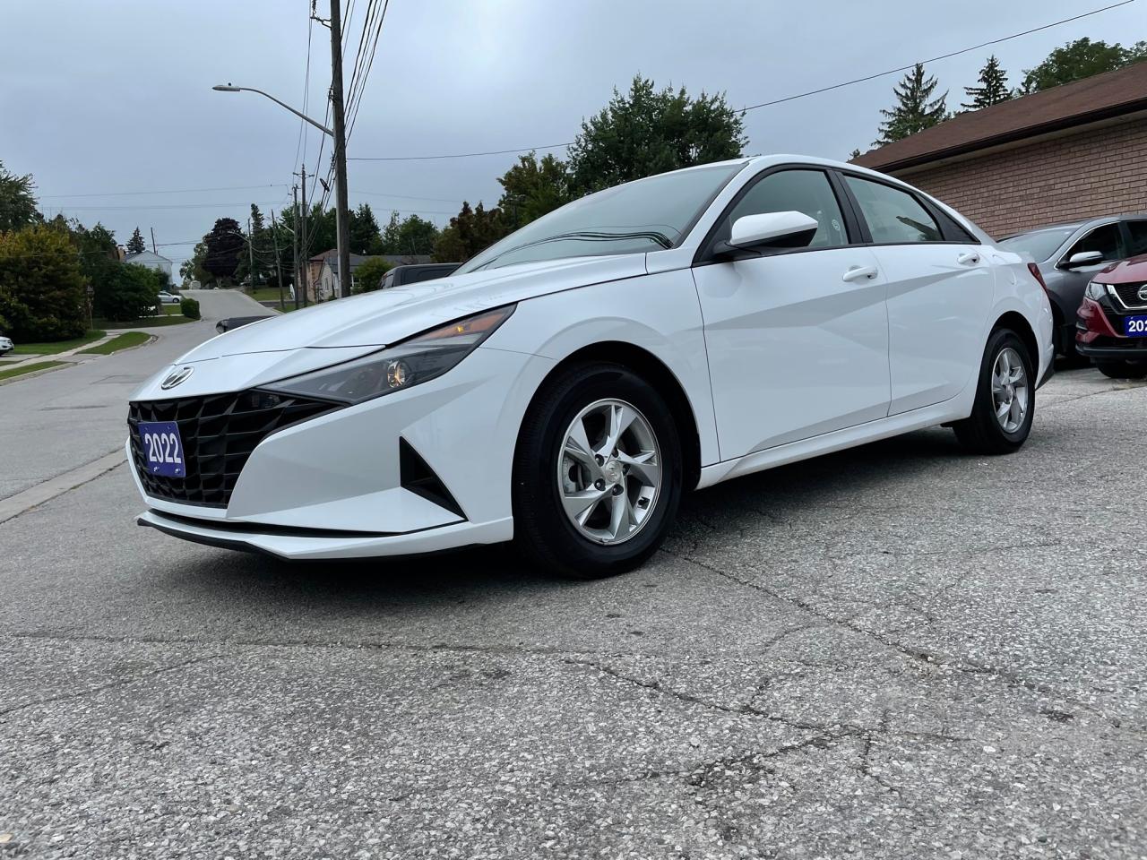 2022 Hyundai Elantra Essential