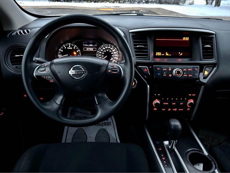 2013 Nissan Pathfinder 7 Seats ( 4x4 ) - Photo #6
