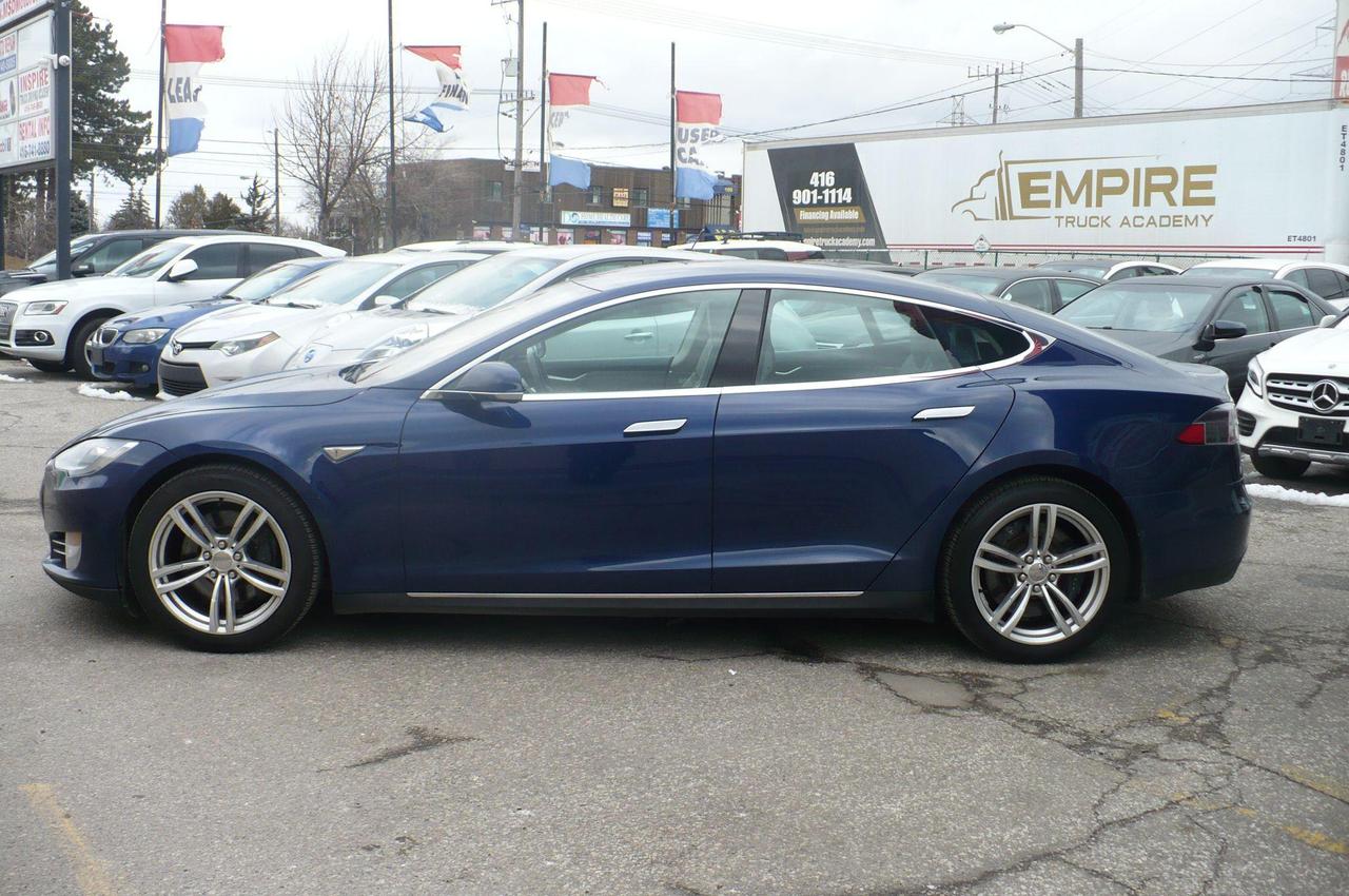2015 Tesla Model S 4dr Sdn AWD 70D Photo
