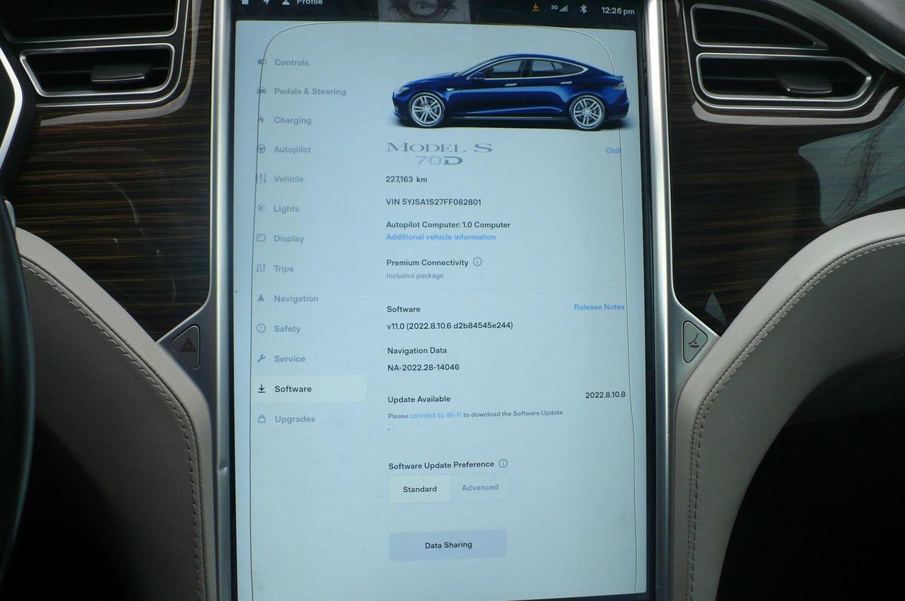 2015 Tesla Model S 4dr Sdn AWD 70D Photo