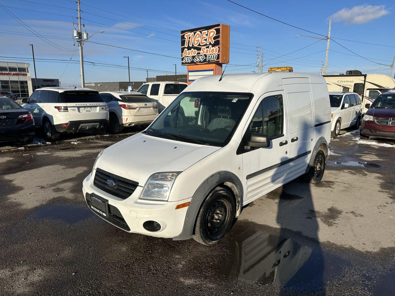 2010 Ford Transit Connect XLT*AUTO*4 CYLINDER*MINI CARGO VAN*CERTIFIED