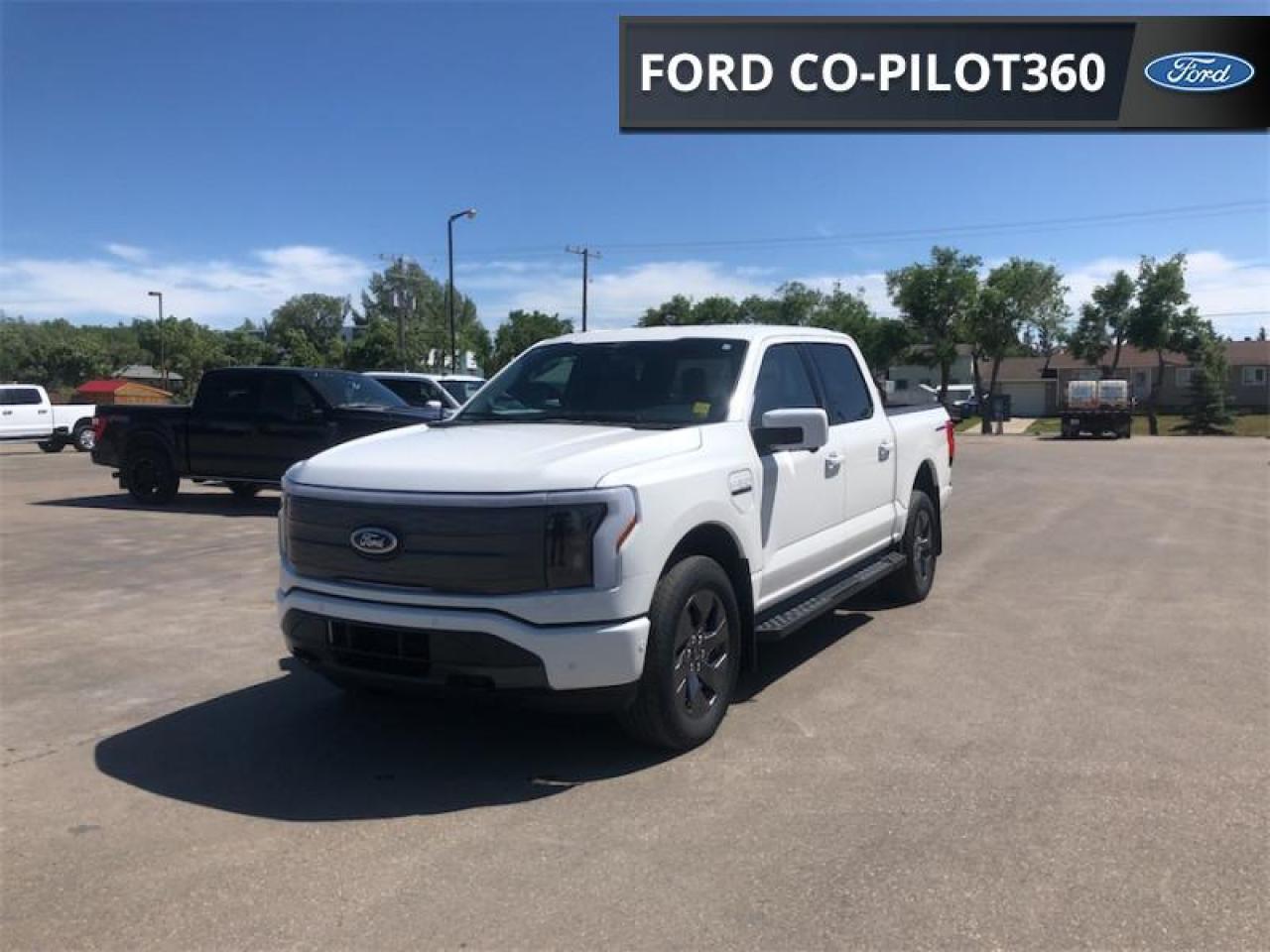 2023 Ford F-150 Lightning Lariat  - Leather Seats Photo5