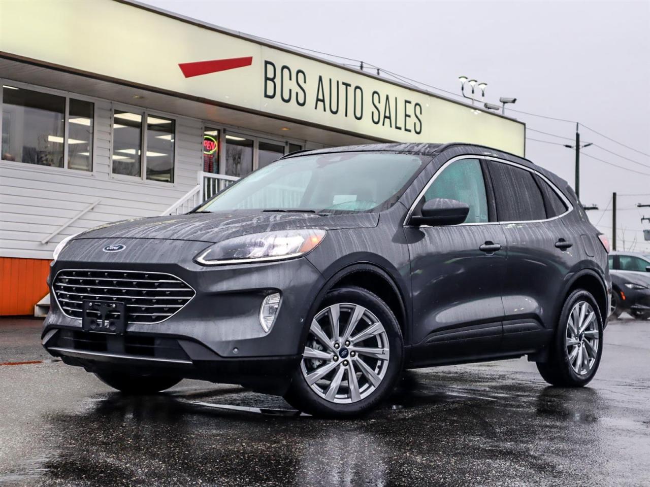 Used 2021 Ford Escape Titanium for sale in Vancouver, BC