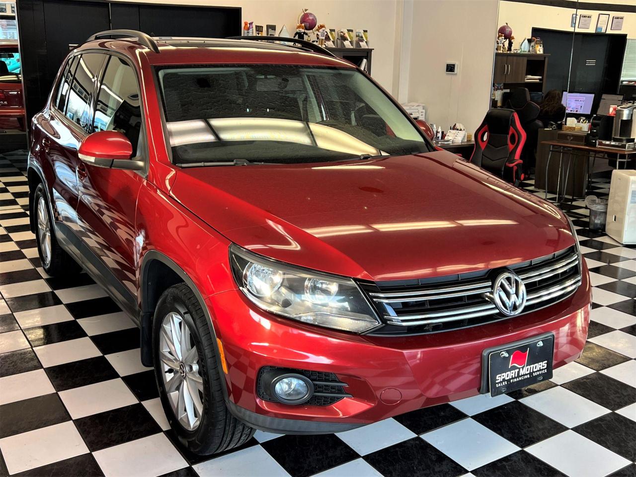2015 Volkswagen Tiguan Highline+New Tires+Brakes+PanoRoof+CAM+CLEANCARFAX - Photo #5