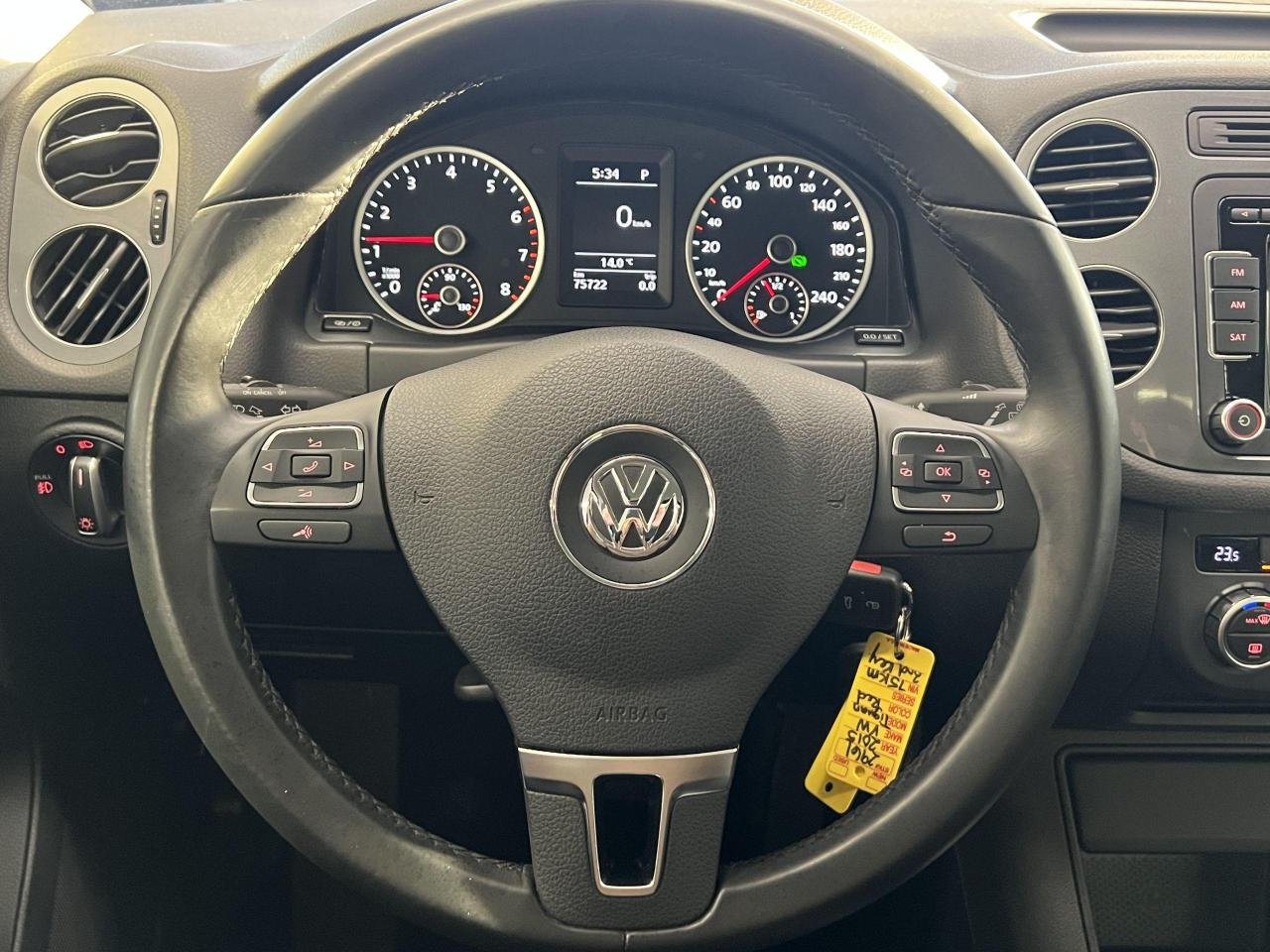 2015 Volkswagen Tiguan Highline+New Tires+Brakes+PanoRoof+CAM+CLEANCARFAX - Photo #9