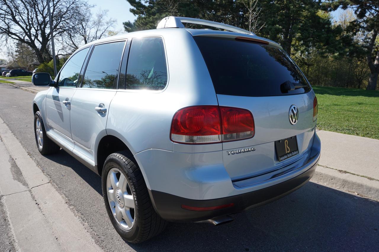 2004 Volkswagen Touareg V10 TDI / 1 OWNER / NO ACCIDENTS / LOCALLY OWNED Photo2