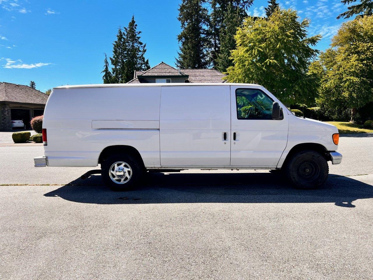 2006 Ford Econoline CARGO EXTENDED