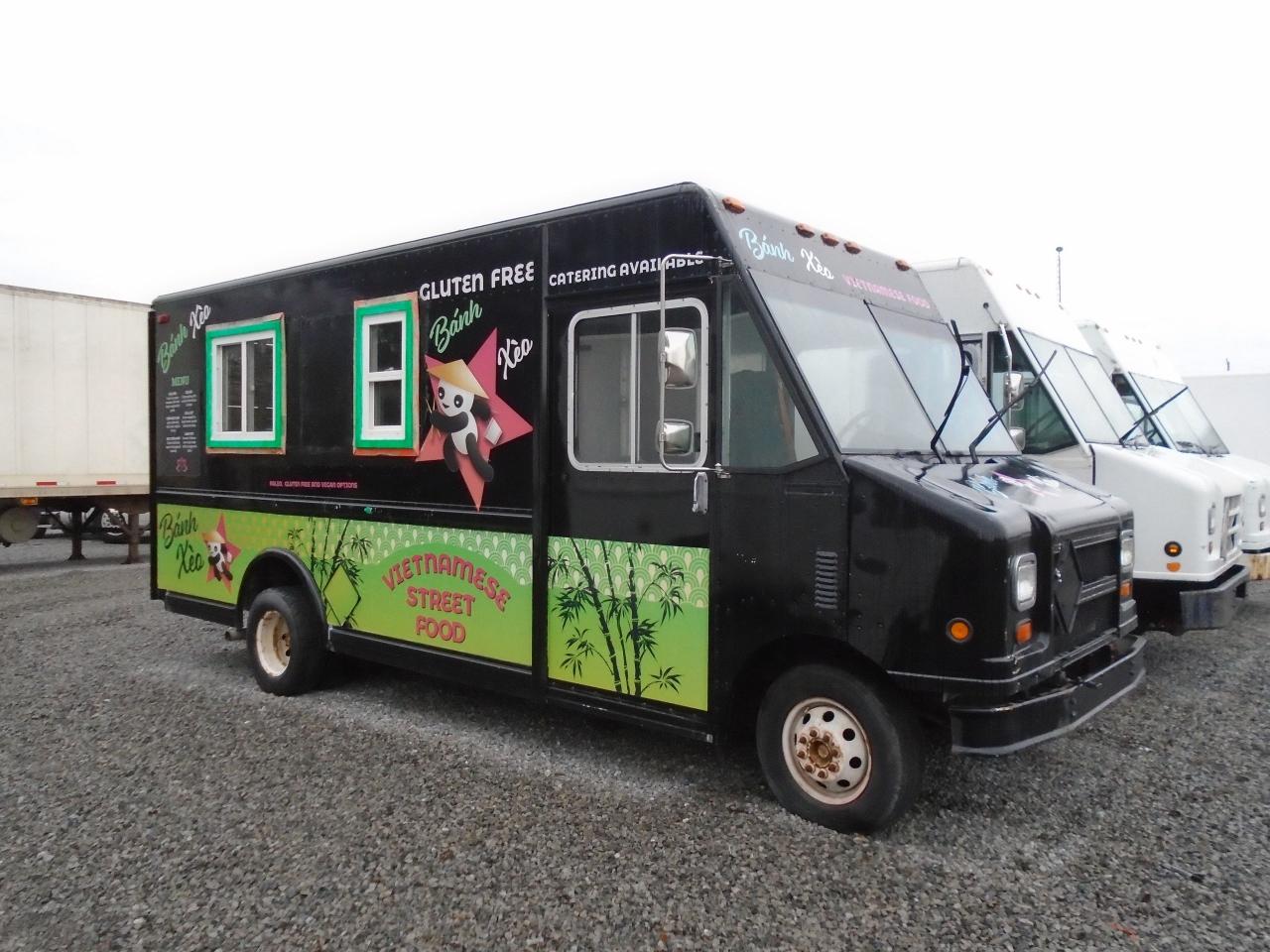 1997 Ford E350 14 FT - Photo #2