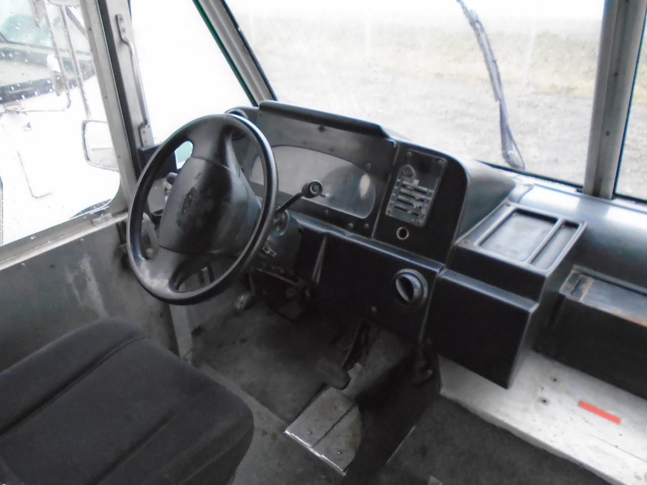 1997 Ford E350 STEP VAN 14 FT Photo
