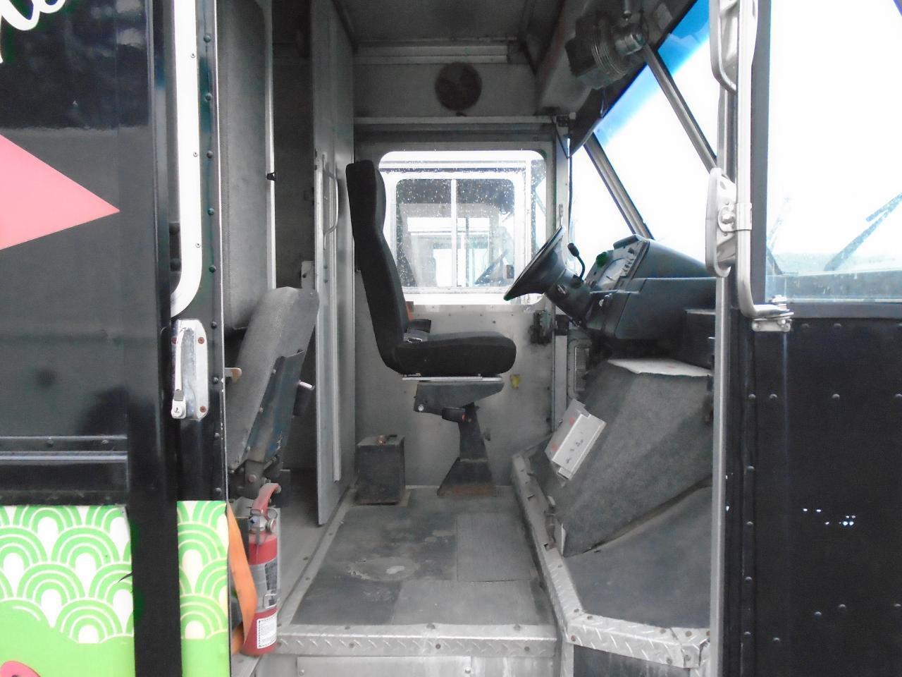 1997 Ford E350 STEP VAN 14 FT Photo