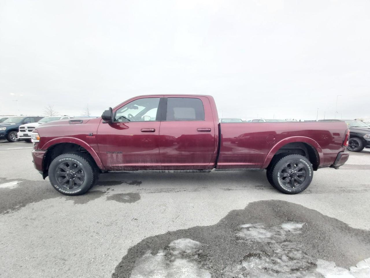 2022 RAM 3500 Laramie Photo4