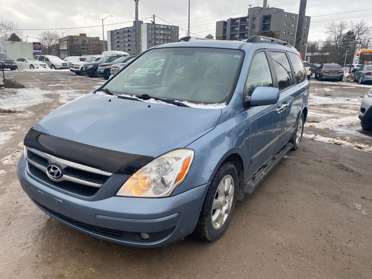 2008 Hyundai Entourage AS-IS
