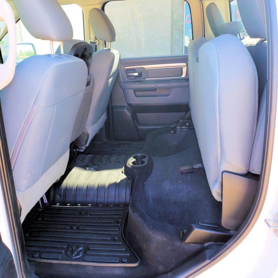 2019 RAM 1500 Classic 4X4 CREW CAB ONLY 72,102 KM - Photo #11