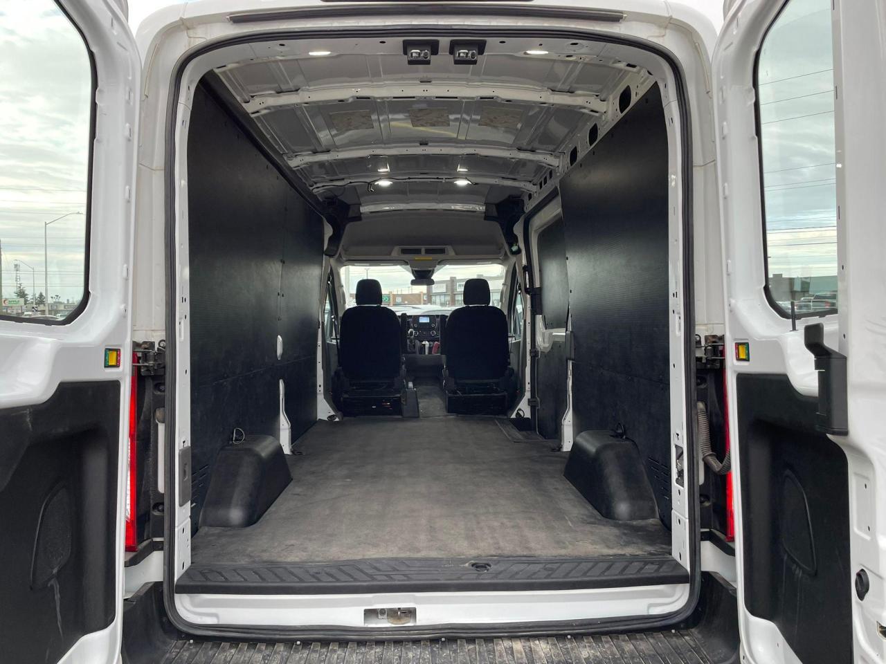2020 Ford Transit T-250 148" MedRf  SAFETY LANE KEEP clean car fax Photo3