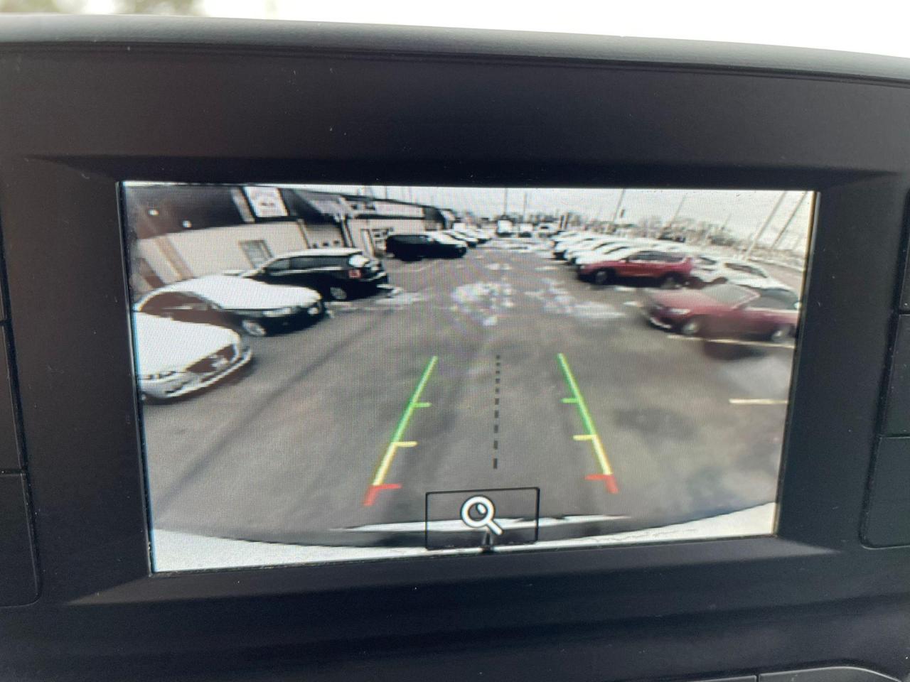 2021 Ford Transit T-250 148" Med Rf 9070 GVWR RWD clean car fax Photo3