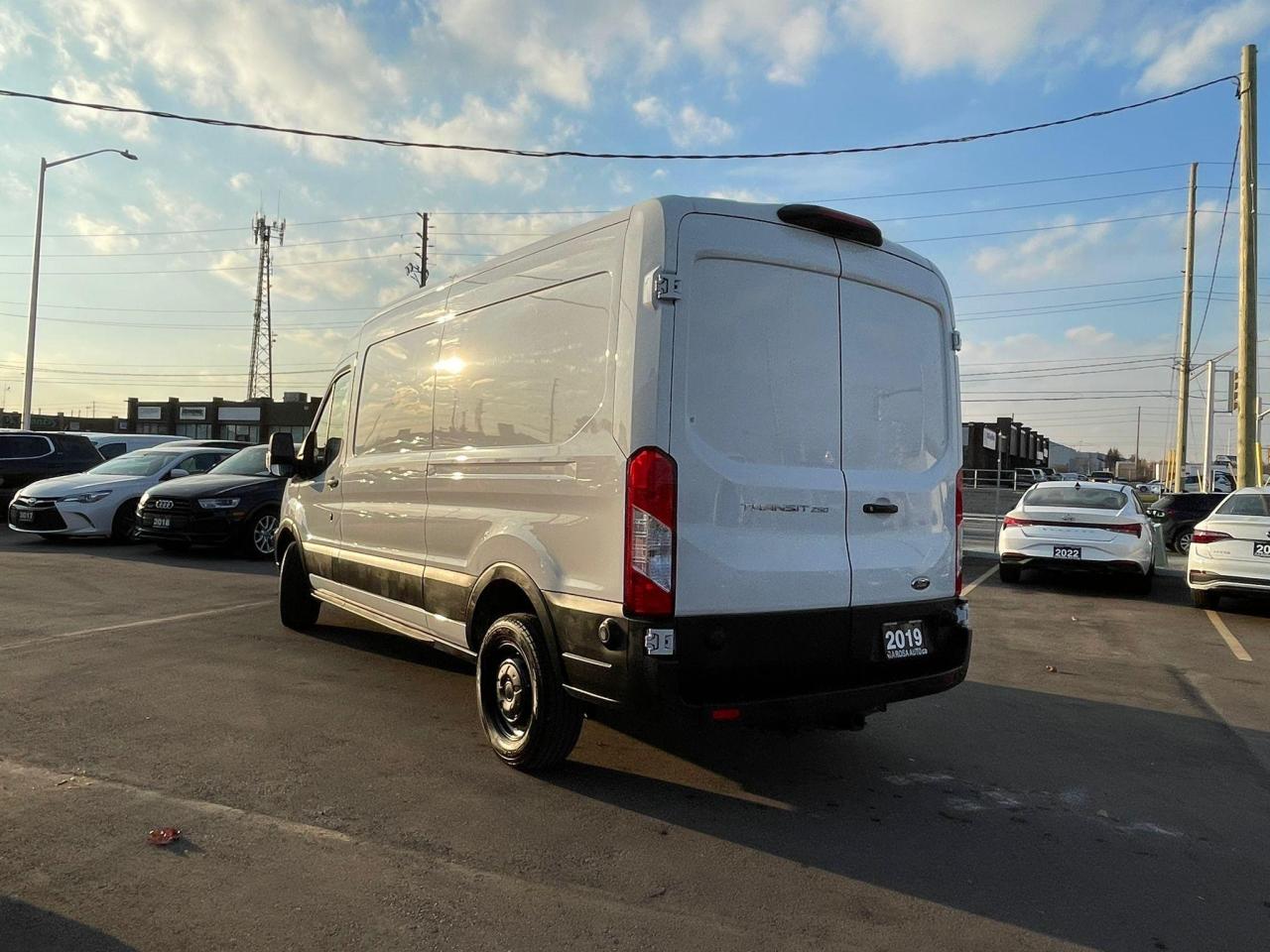 2019 Ford Transit T-250 148" Med Rf 9000 GVWR Sliding LOW KM B-TOOTH - Photo #6