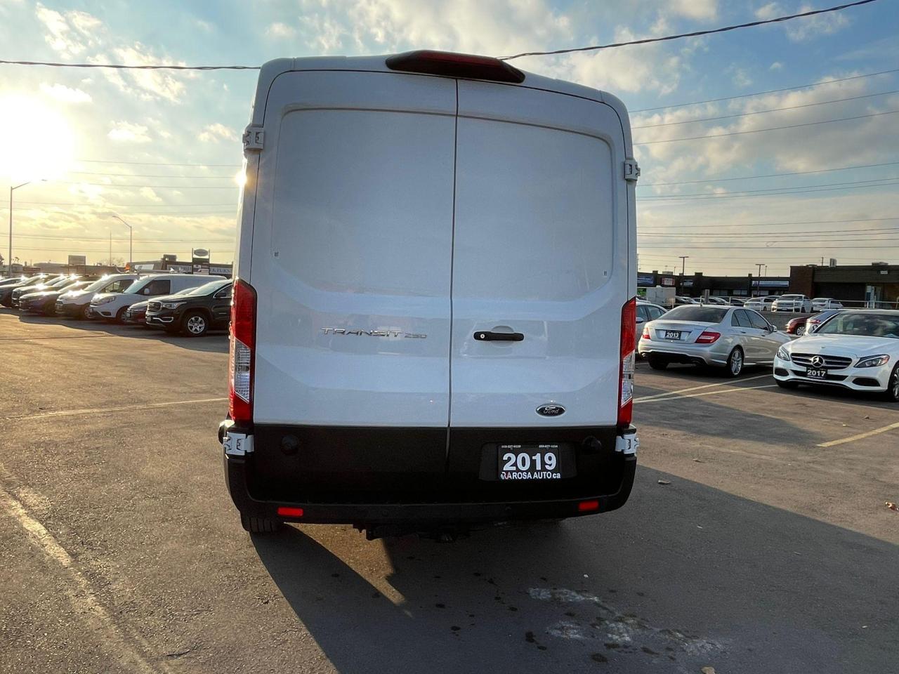 2019 Ford Transit T-250 148" Med Rf 9000 GVWR Sliding LOW KM B-TOOTH - Photo #8