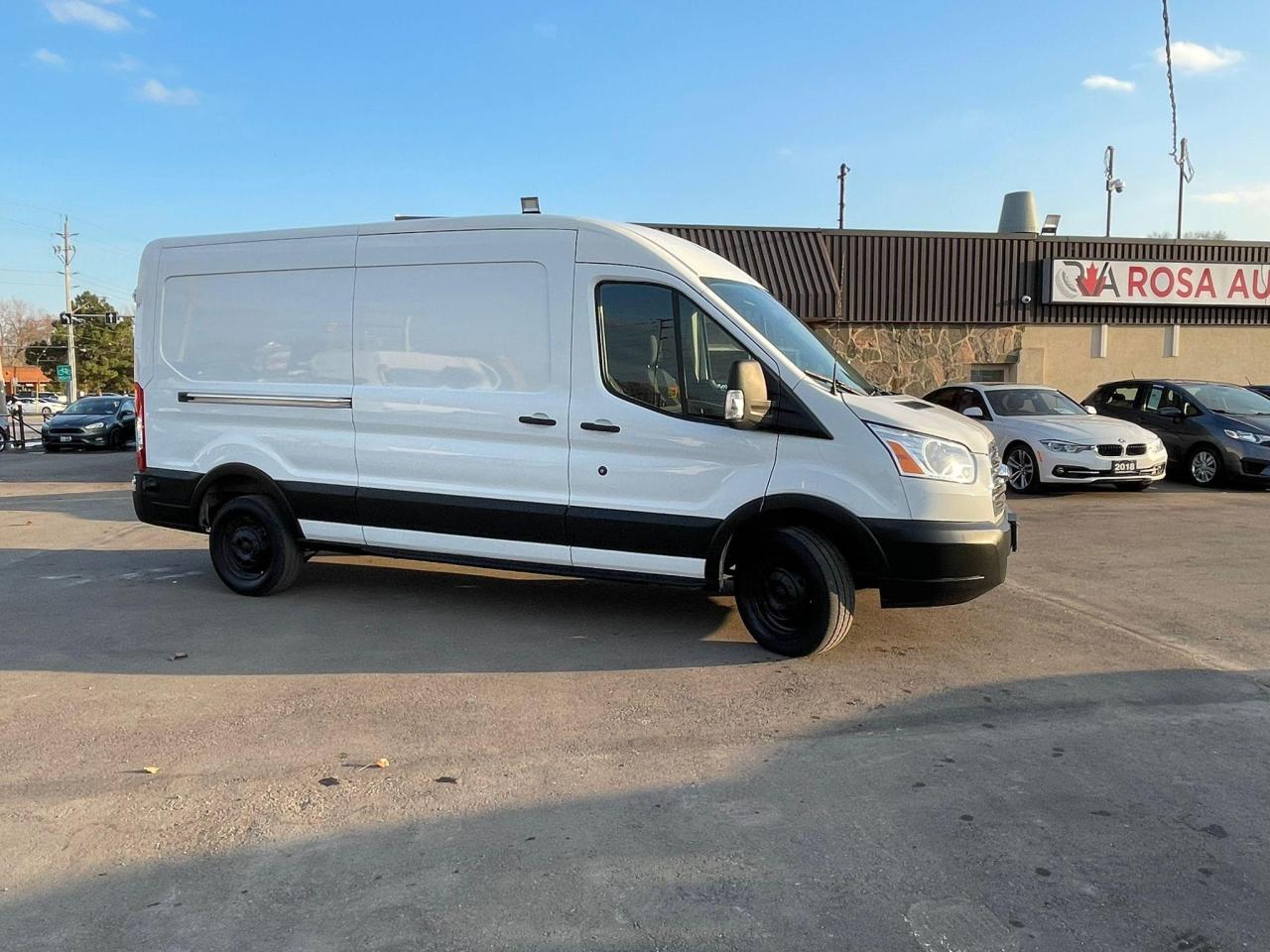 2019 Ford Transit T-250 148" Med Rf 9000 GVWR Sliding LOW KM B-TOOTH - Photo #10