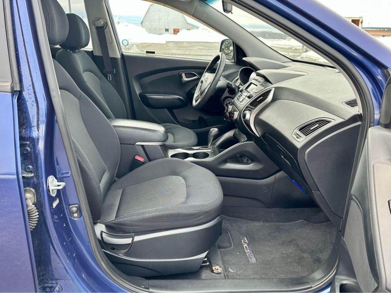 2013 Hyundai Tucson 2.4 L  4 Cylinder  AWD - Photo #7