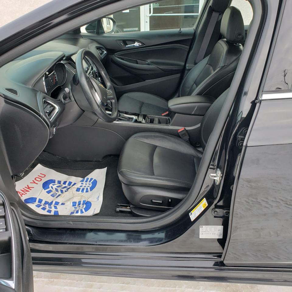 2017 Chevrolet Cruze RS Premier Leather, Sunroof, - Photo #9