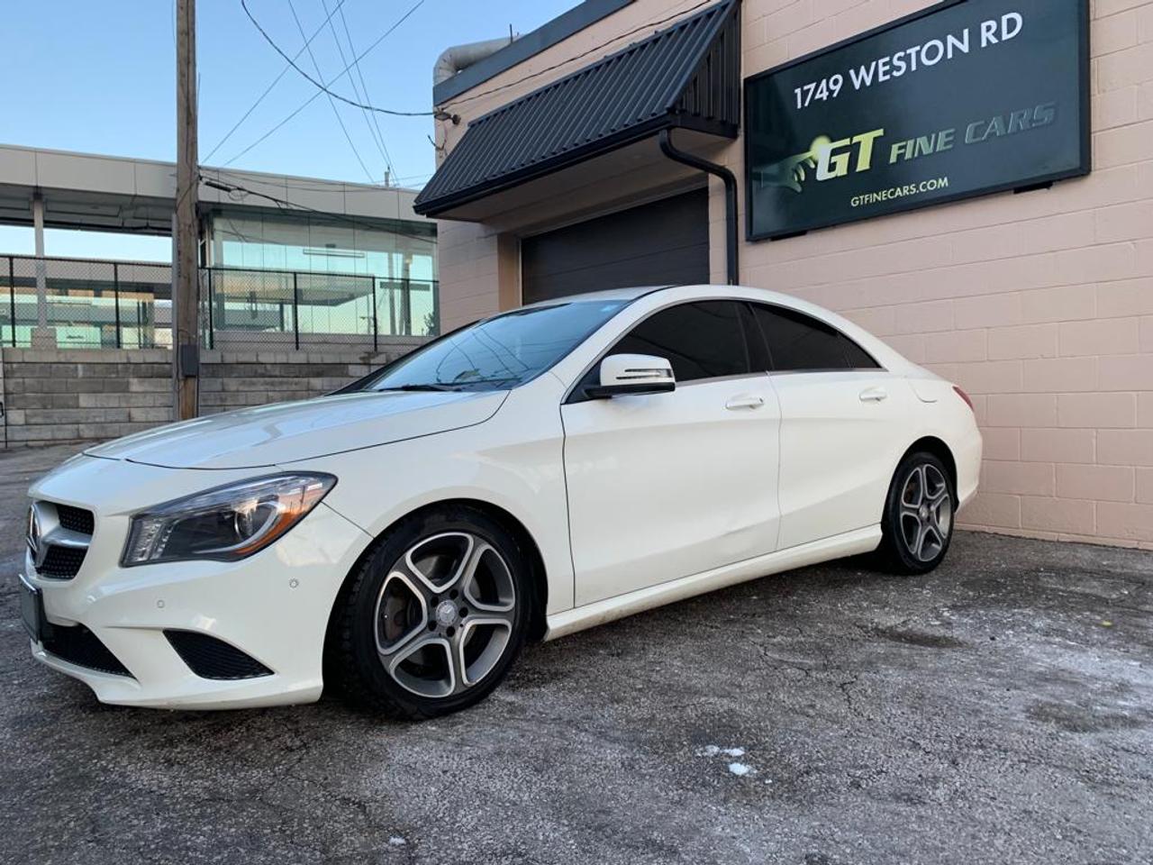2015 Mercedes-Benz CLA-Class  Photo2