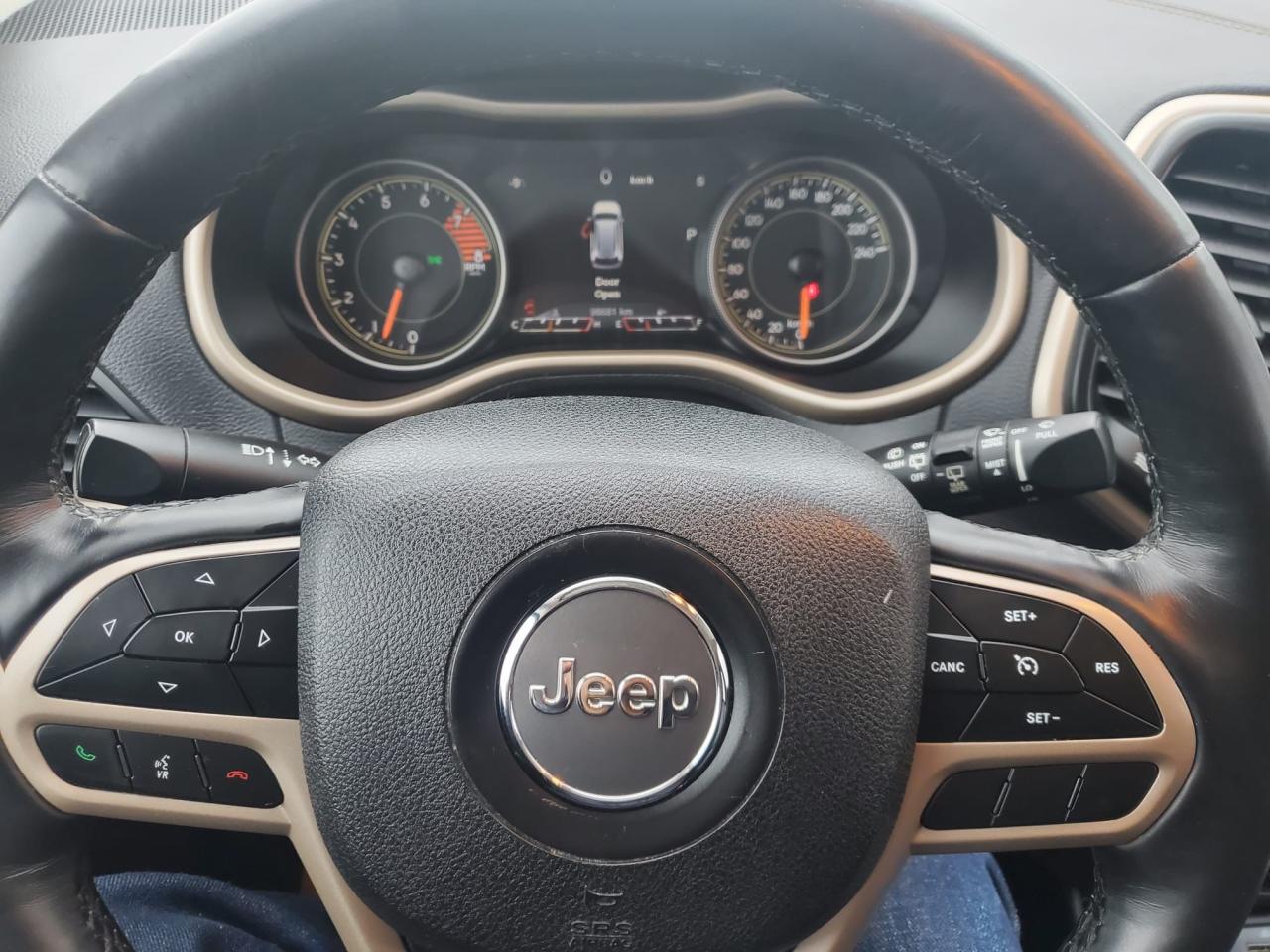 2018 Jeep Cherokee Limited - Photo #15