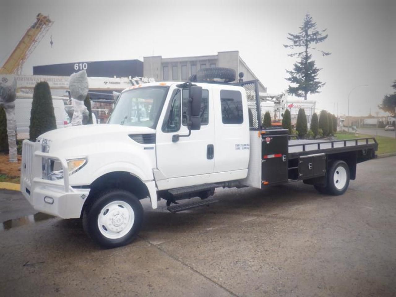 Used 2015 International TerraStar 4x4 Flat Deck 14 foot Hydraulic Brake Diesel for sale in Burnaby, BC