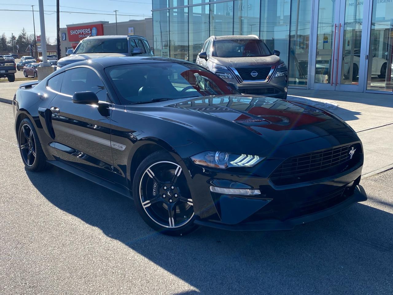 2019 Ford Mustang GT FASTBACK CALIFORNIA SPECIAL 5.0L California Special variant inspired by a 1967 Shelby GT prototype with a black open grille, uni