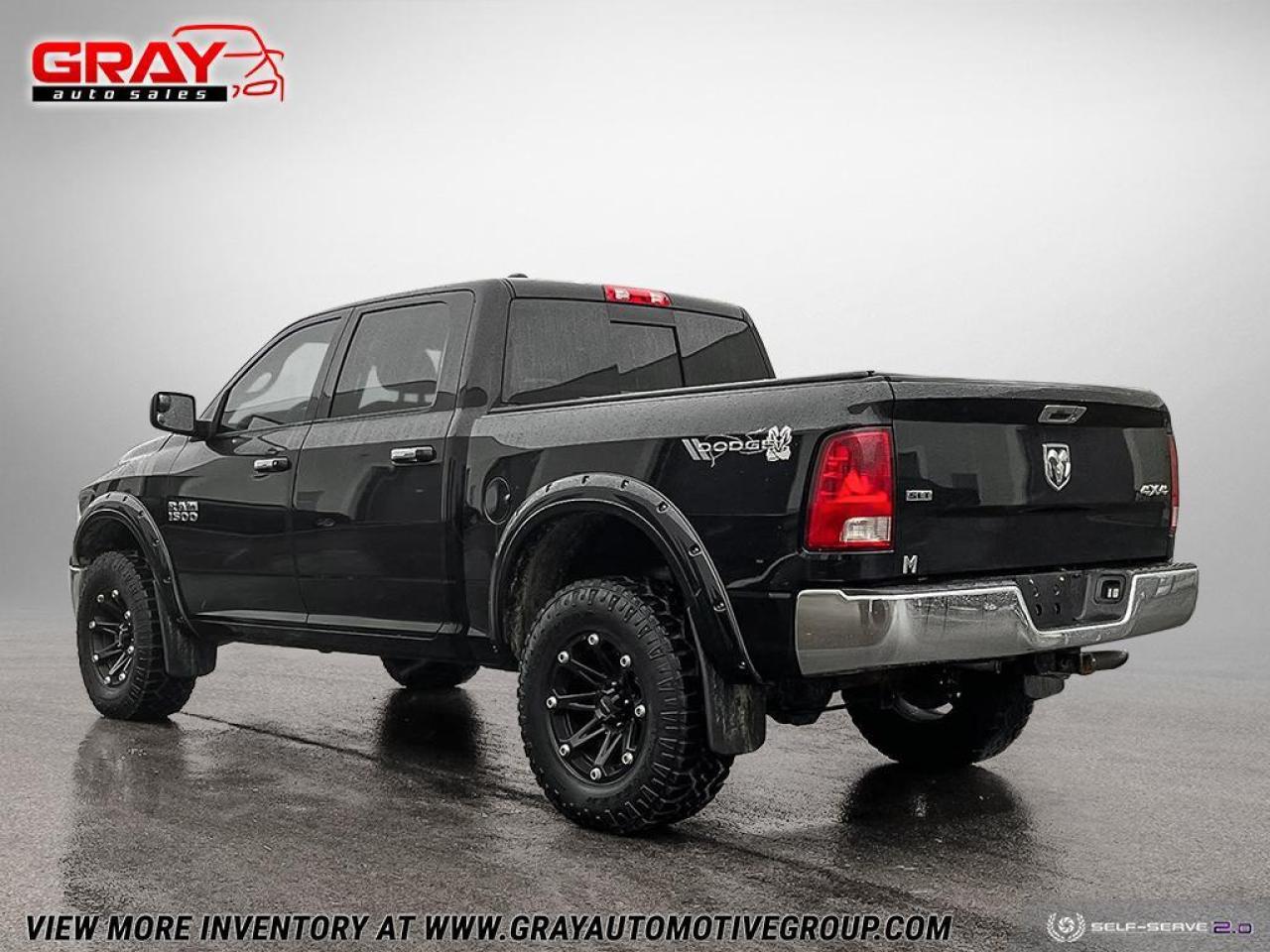 2013 RAM 1500 4WD CREW CAB 140.5" SLT Photo2