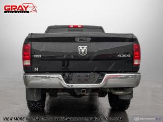 2013 RAM 1500 4WD CREW CAB 140.5" SLT - Photo #4