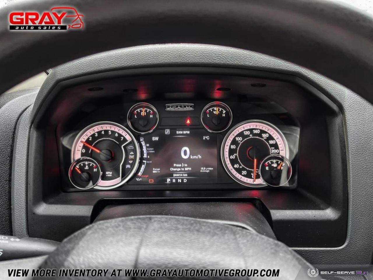 2013 RAM 1500 4WD CREW CAB 140.5" SLT - Photo #17