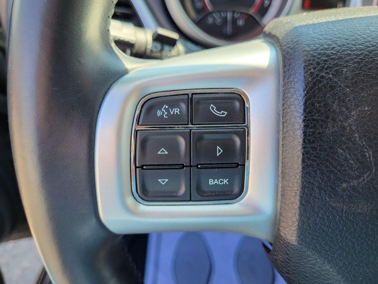 Used 2013 Dodge Journey Canada Value Pkg for Sale in Oshawa Used 2013 Dodge Journey Canada Value Pkg for Sale in Oshawa