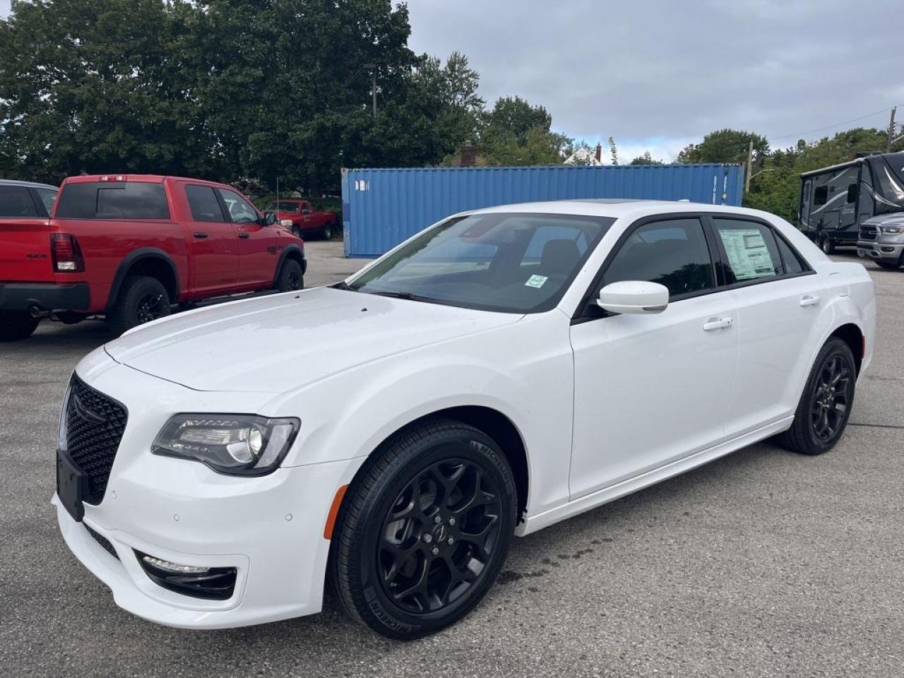 New 2023 Chrysler 300 Touring-L for sale in Sarnia, ON