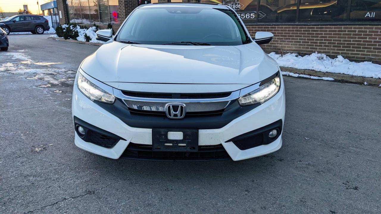 2017 Honda Civic Touring Photo2