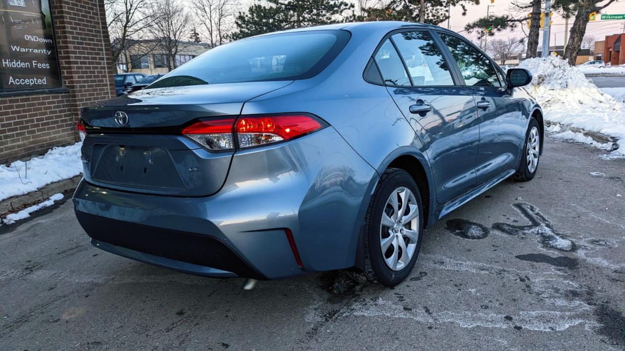 2021 Toyota Corolla LE Photo2