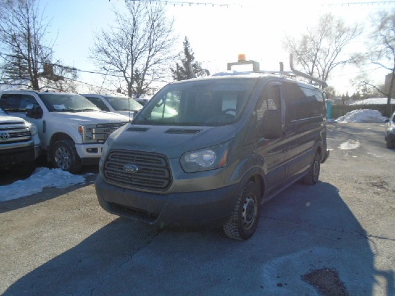 2015 Ford Transit T150 - Photo #1