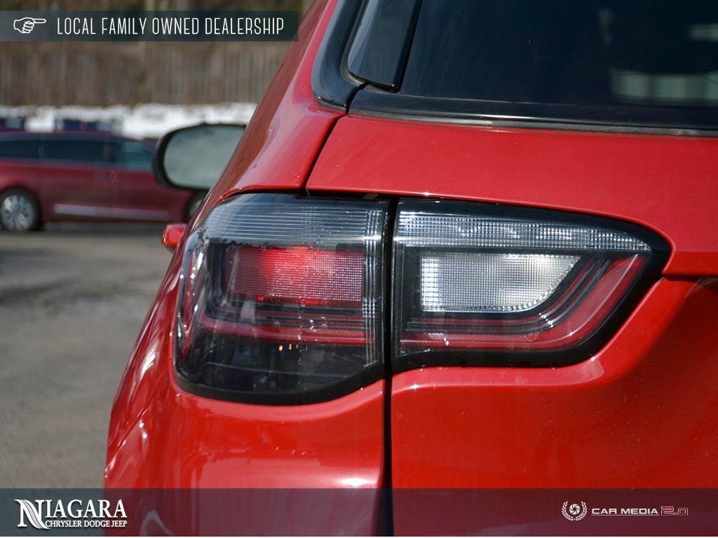 2023 Jeep Compass (RED) - Photo #12