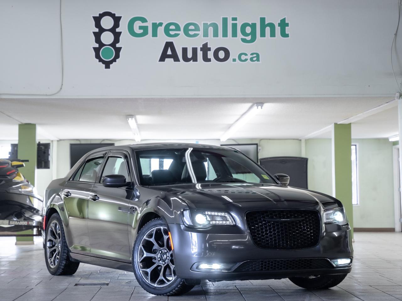 2018 Chrysler 300 300S Photo30