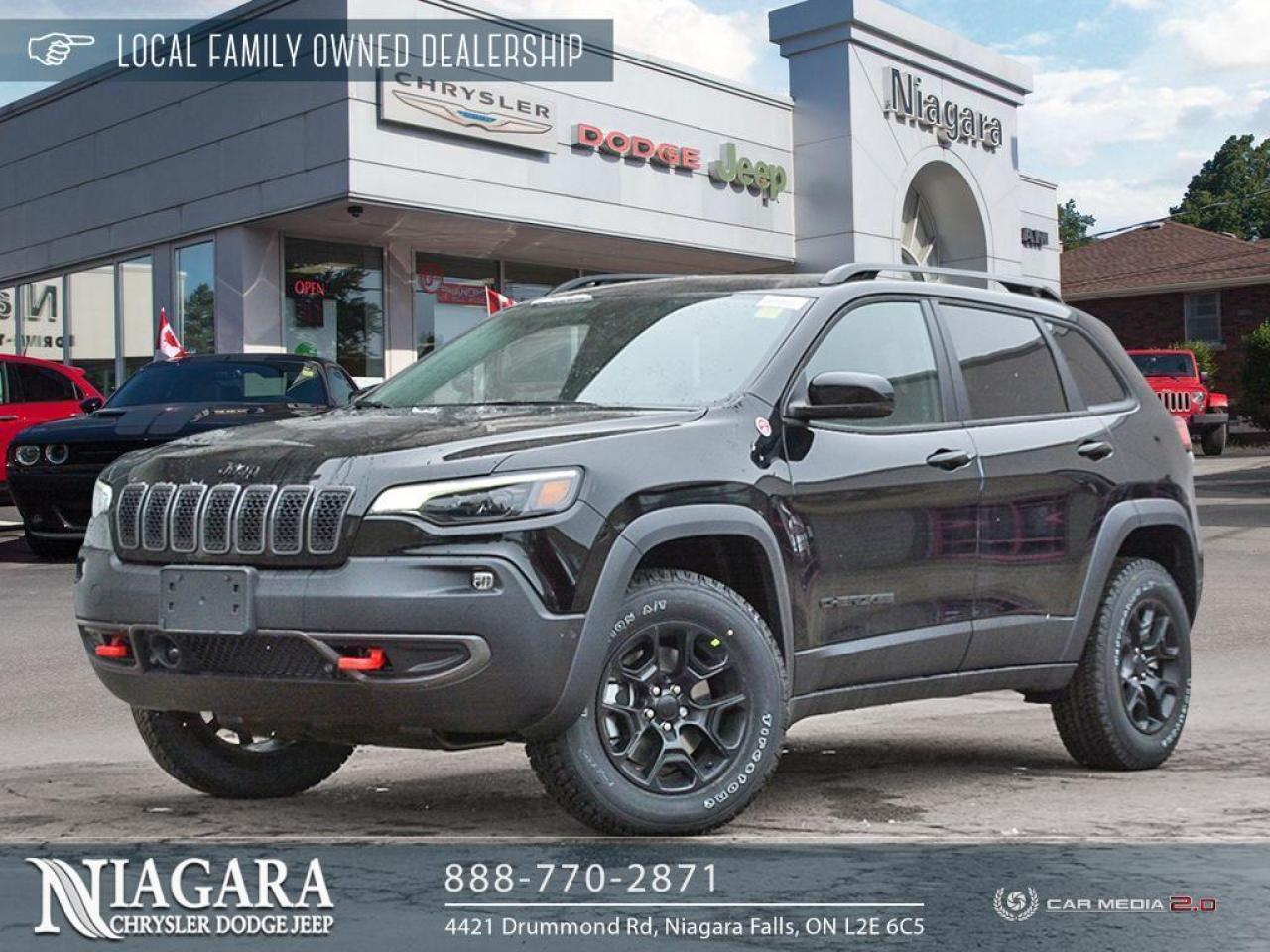 2023 Jeep Cherokee Trailhawk - Photo #1