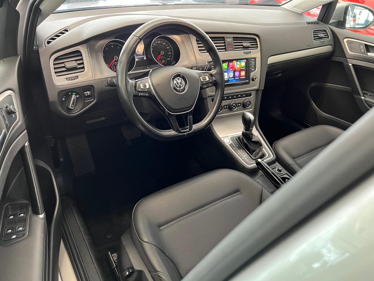 2017 Volkswagen Golf COMFORTLINE+Leather+Roof+New Tires+CLEAN Carfax Photo85