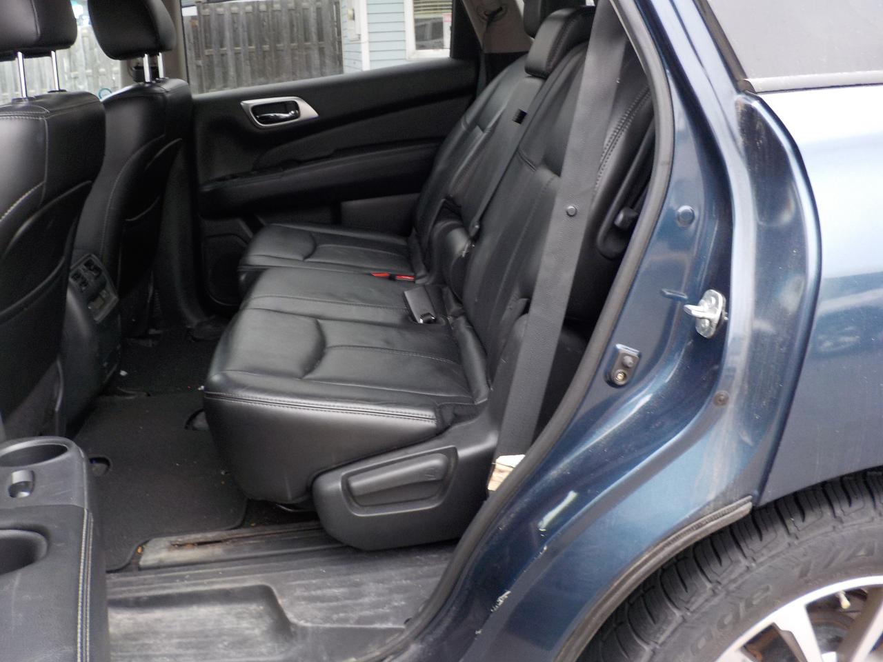 2014 Nissan Pathfinder 4WD 4DR SL - Photo #6