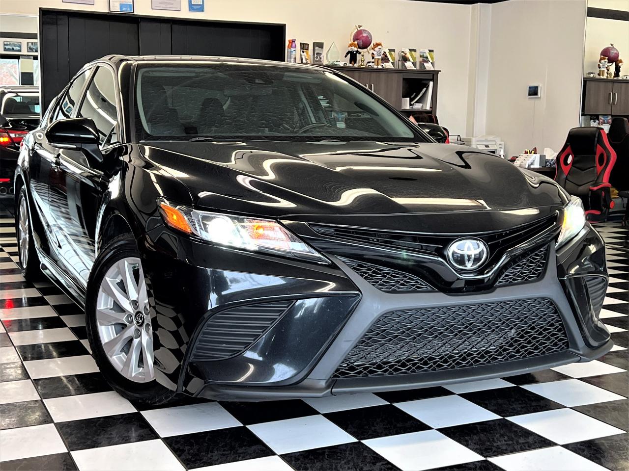 2019 Toyota Camry SE+Camera+ApplePlay+CLEAN CARFAX - Photo #15