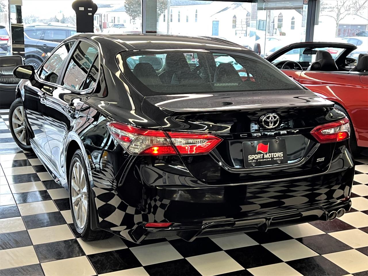 2019 Toyota Camry SE+Camera+ApplePlay+CLEAN CARFAX - Photo #14