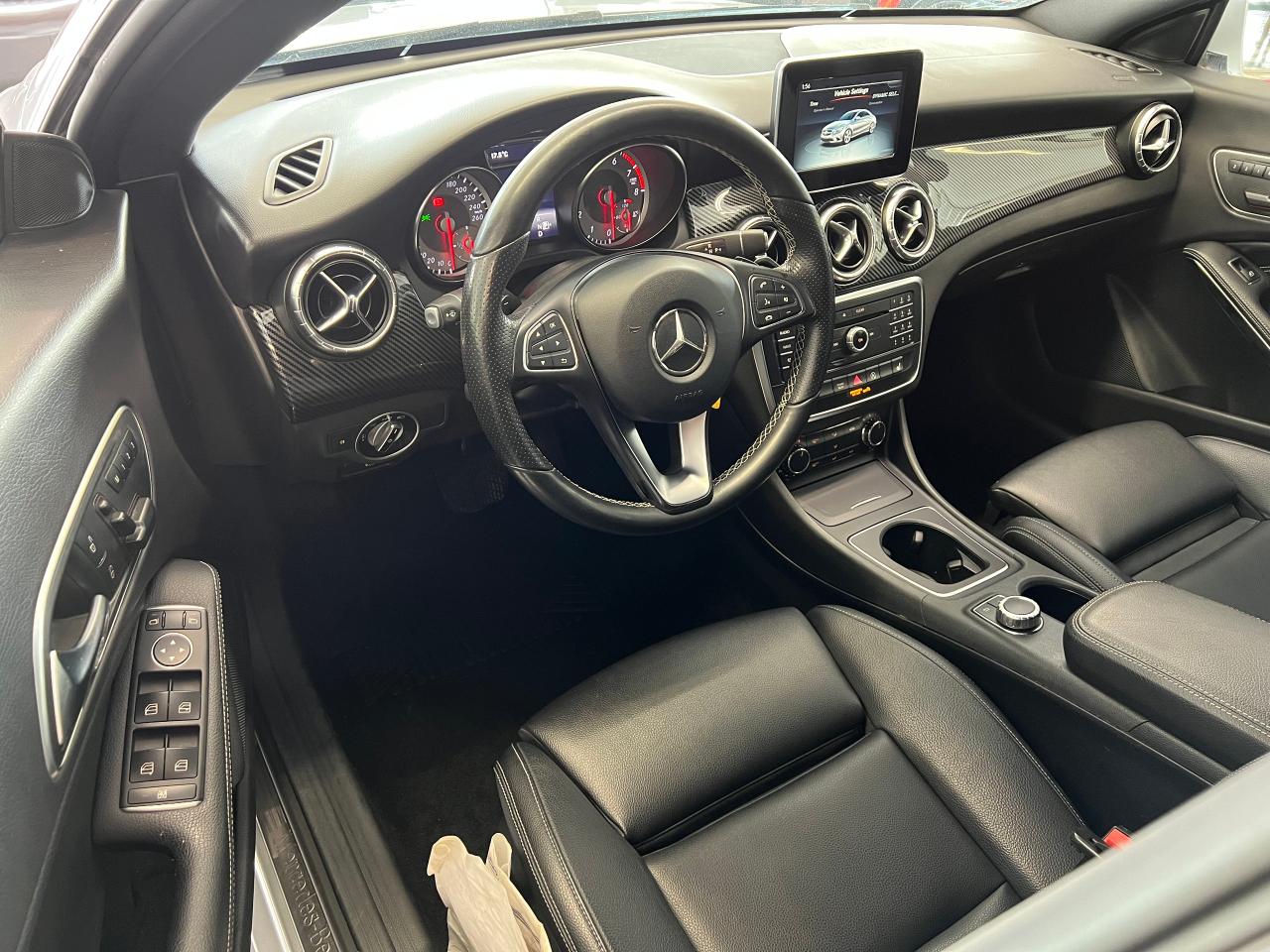 2016 Mercedes-Benz CLA-Class CLA250+GPS+New Tires+Power Heated Leather Seats - Photo #16
