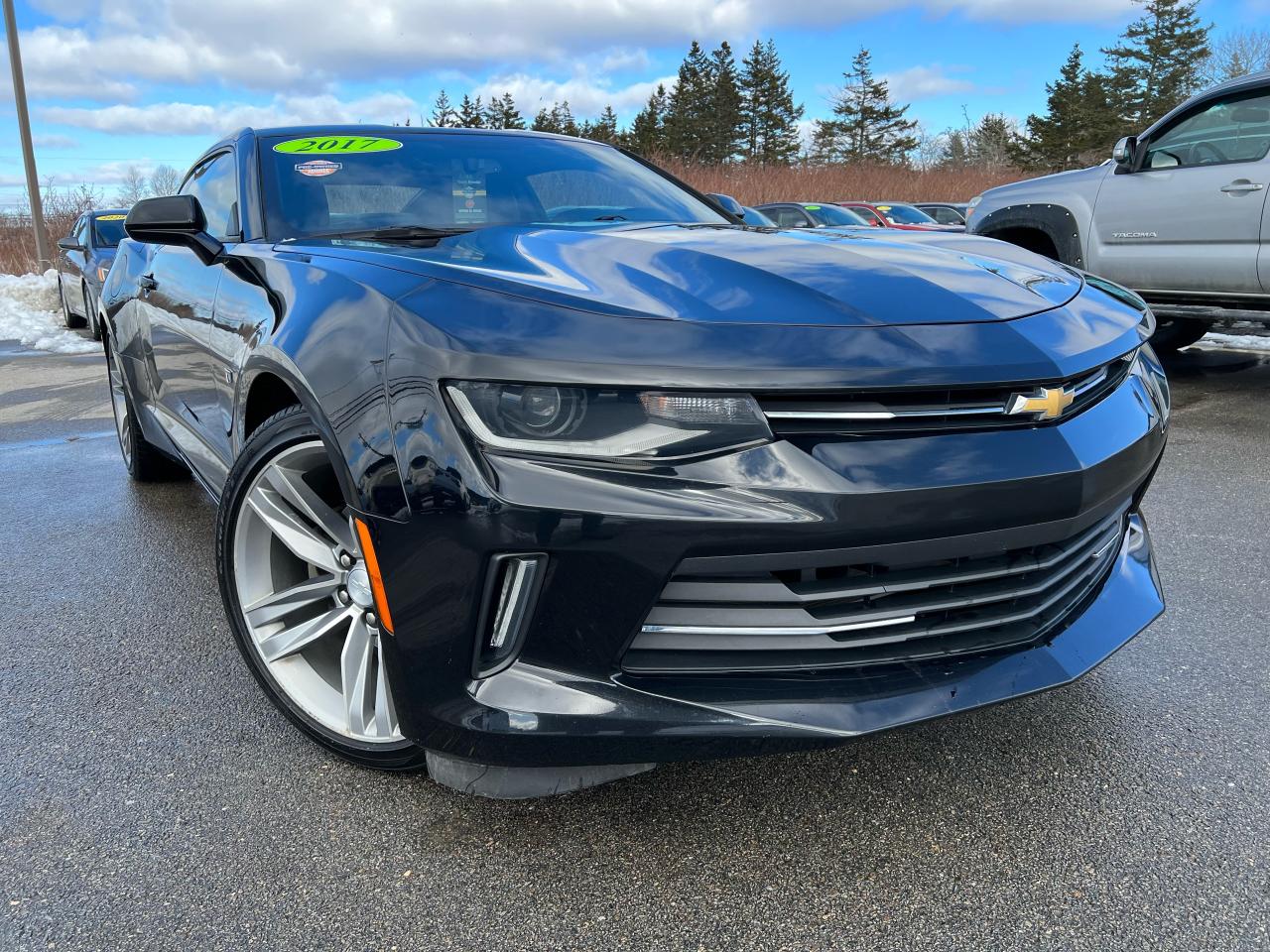 2017 Chevrolet Camaro 2LT Photo1
