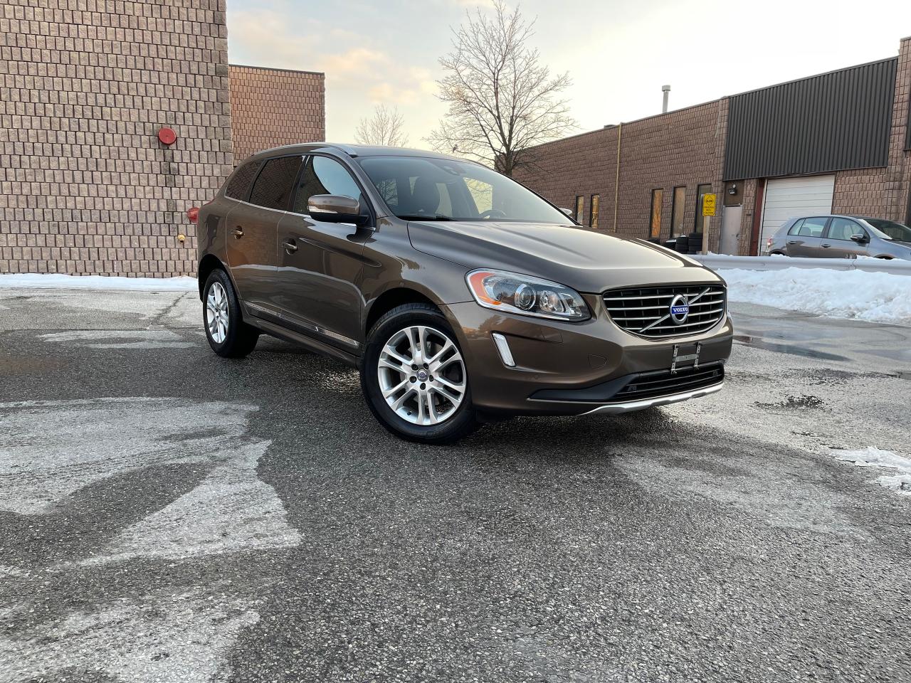 Used 2015 Volvo XC60 T5 Drive-E Premier Plus-Cam-Leather-Panroof-BLIS for  Sale in Thornhill, Ontario 