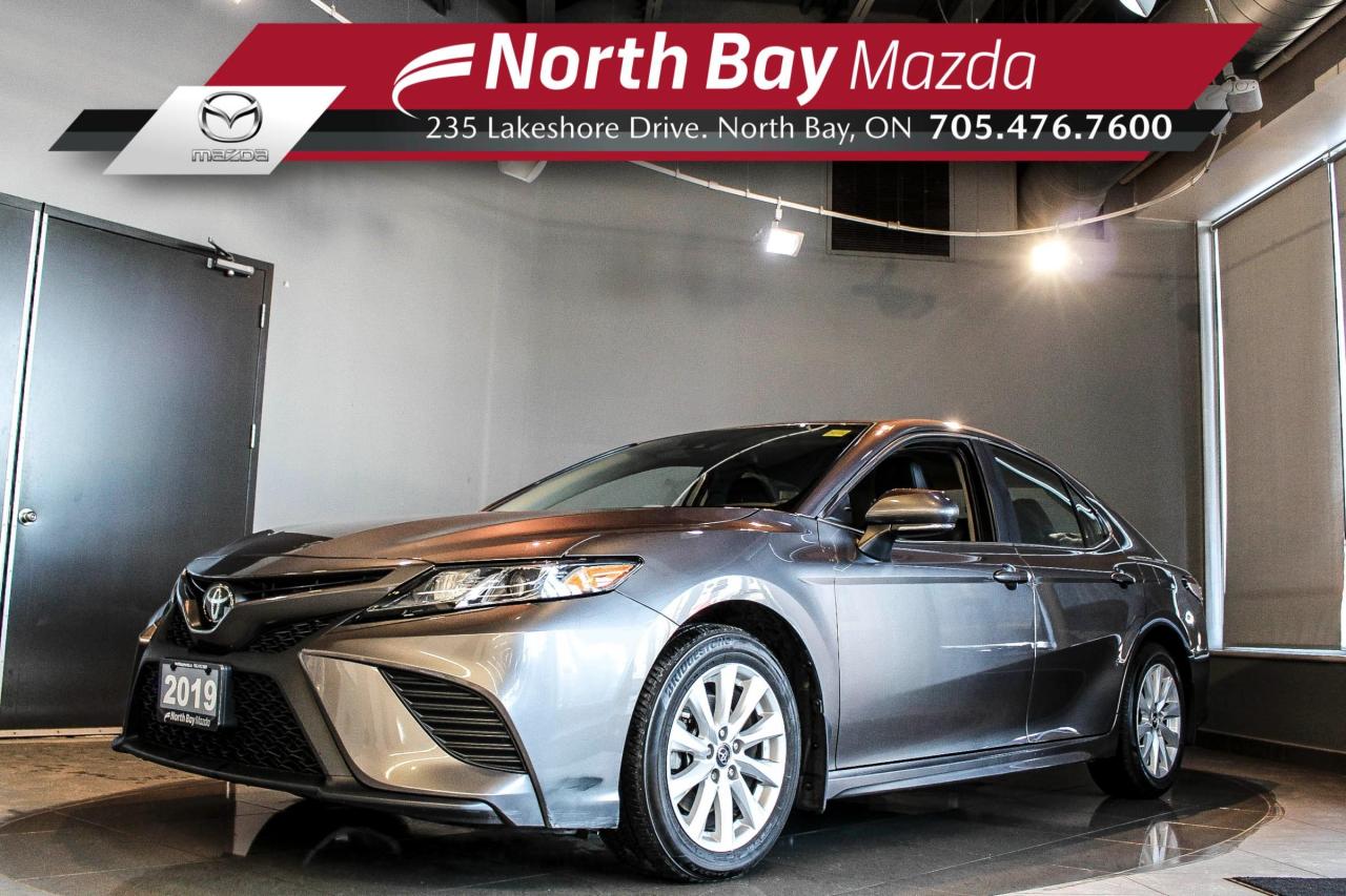 Used 2019 Toyota Camry SE Brakes Serviced! Leather Interior - Heated Seats - Bluetooth for sale in North Bay, ON